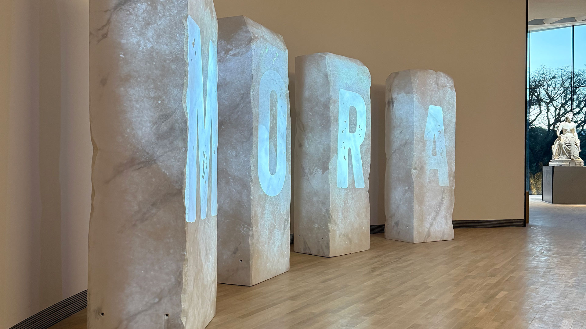 CENTRO CULTURAL LOLA MORA